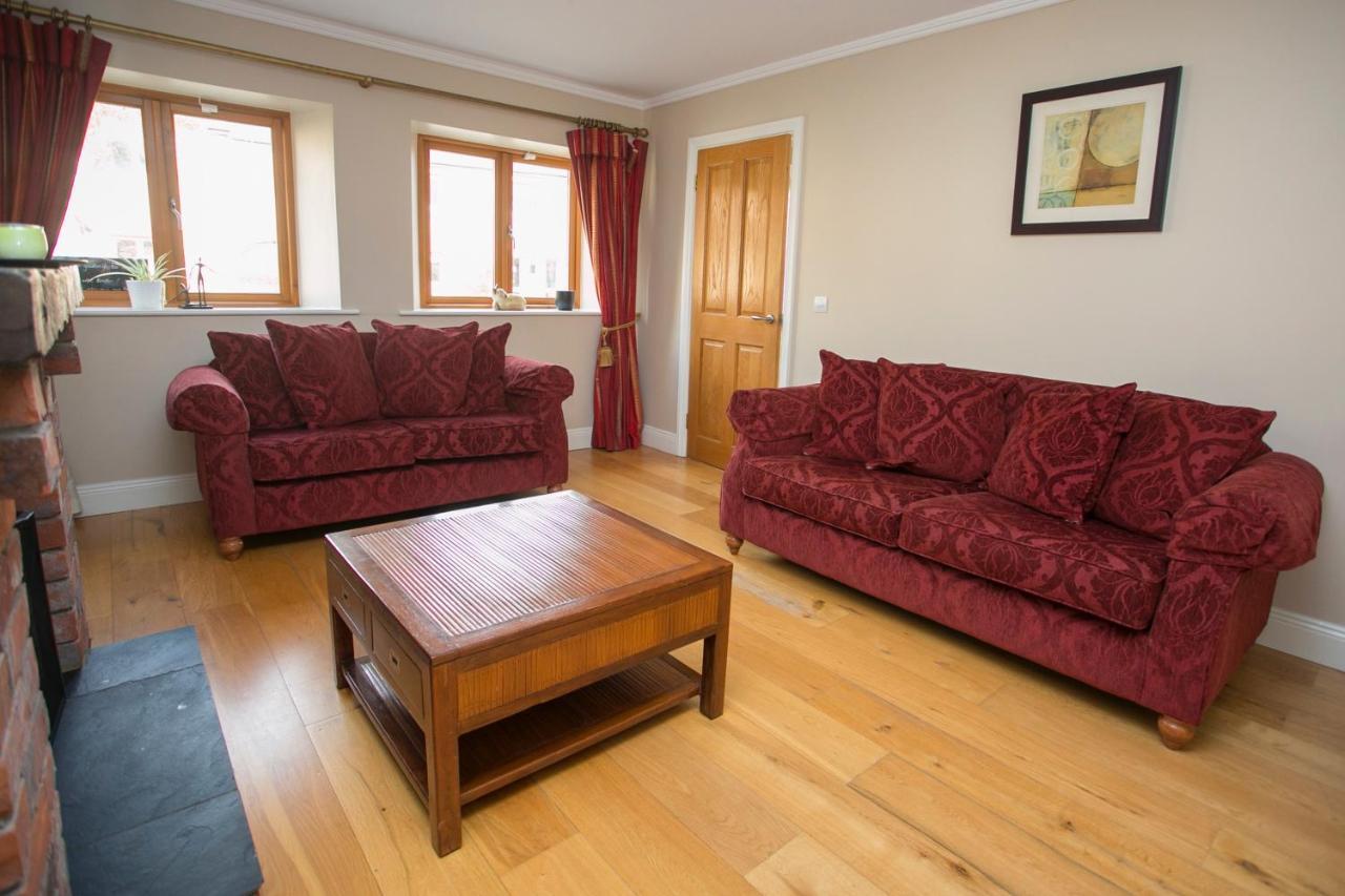 Decoy Country Cottages Наван Екстериор снимка